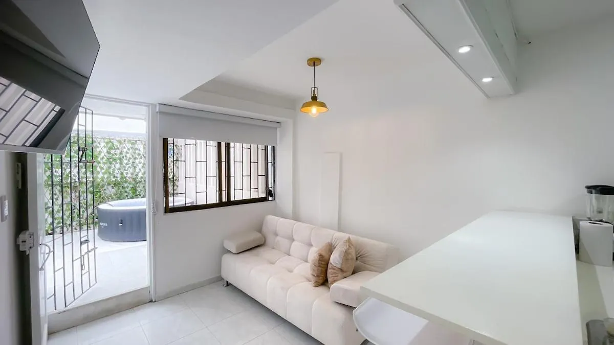 Luxury Beach House - Studio With Jacuzzi & Patio Cartagena
